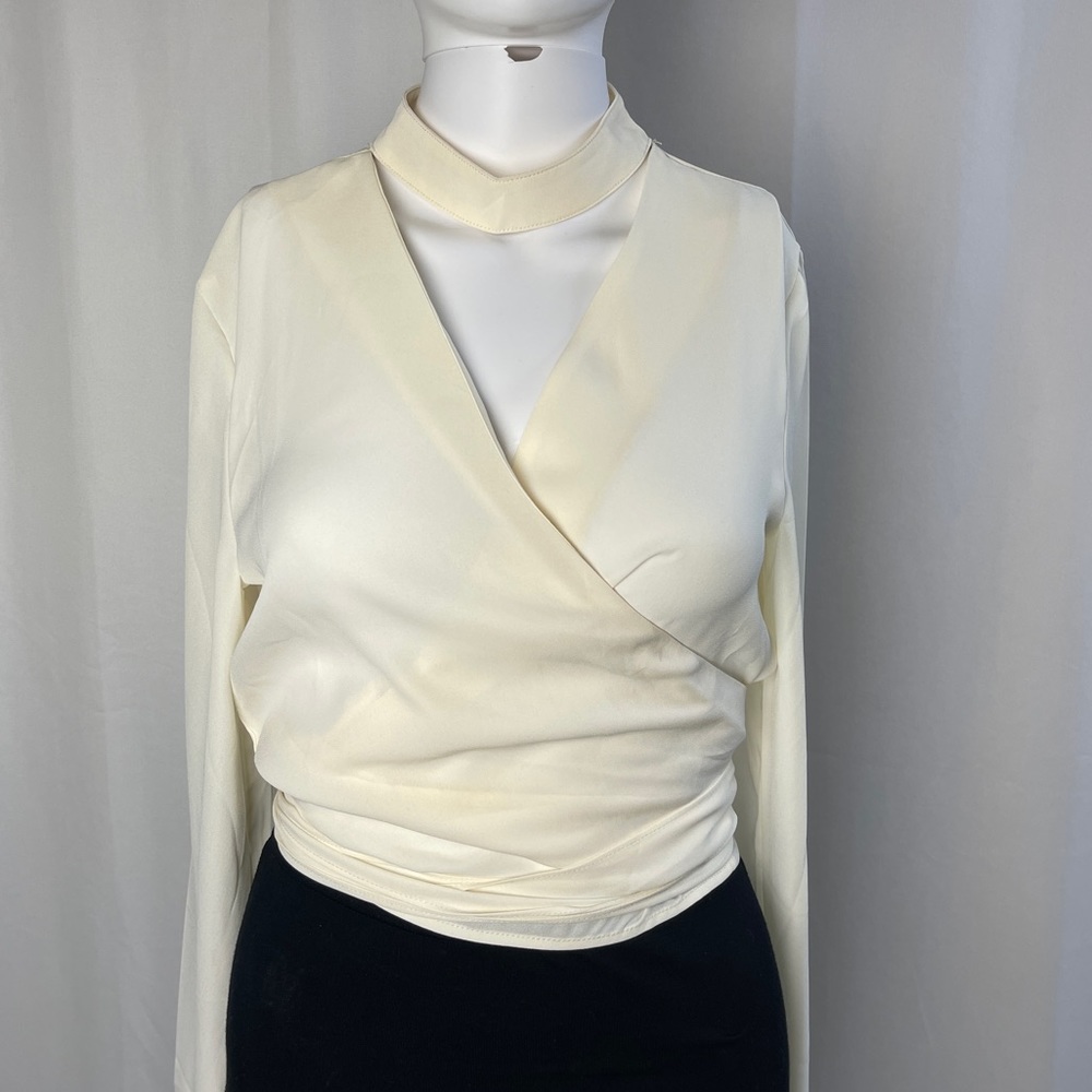 White long sleeve blouse